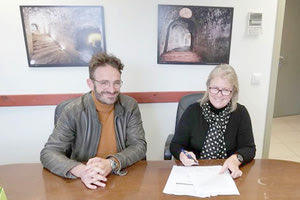 Σύμβαση διάρκειας 18 μηνών υπέγραψε με τον αρχιτέκτονα – πολεοδόμο μηχανικό Νίκο Κουτάντο, η αντιδήμαρχος Χωροταξικού Σχεδιασμού και Πολεοδομίας Στέλλα Αρχοντάκη – Καλογεράκη.