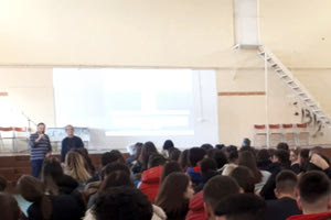 Εκδήλωση για την ηλεκτρομαγνητική ακτινοβολία από τη χρήση κινητών στο 4ο Γενικό Λύκειο Ηρακλείου