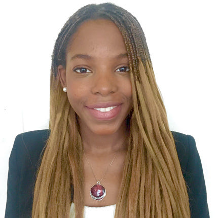 Μια Ελληνίδα αφρικανικής καταγωγής διοργανώνει αφηγήσεις παραμυθιών στην ελληνική γλώσσα σε παιδιά μεταναστών που ζουν στη Σουηδία! 