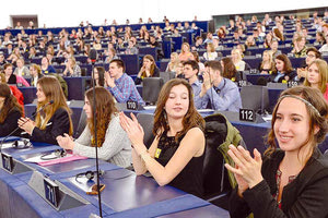 Ευρωβουλευτές για μια μέρα οι μαθητές