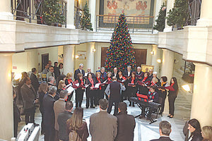 Γιορτινή ατμόσφαιρα στις Μινωικές Γραμμές