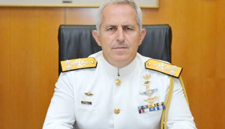 ο αρχηγός ΓΕΕΘΑ, ναύαρχος Ευάγγελος Αποστολάκης