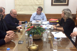 Συνάντηση με τους προέδρους των Επιμελητηρίων ο περιφερειάρχης