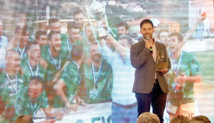 Ο κ. Μπουνάκης παρέλαβε το βραβείο του Γιούχτα