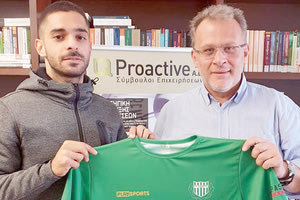 Ο πρόεδρος του Γιούχτα κ. Μπουνάκης με τον Πλουσή