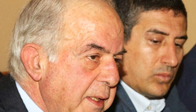 ο Πέτρος Ινιωτάκης με το δήμαρχο Β.Λαμπρινό