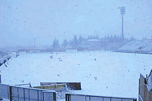 Κατάλευκο το γήπεδο της Δόξας Δράμας