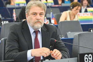 Νότης Μαριάς