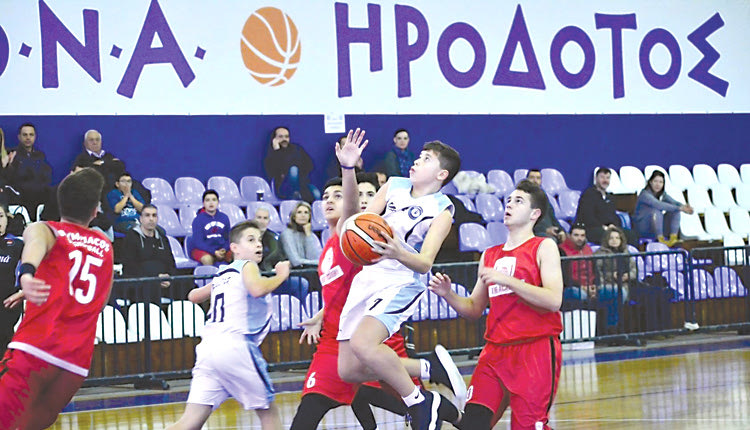 Φάση από το παιχνίδι Ηρόδοτος-Ολυμπιακός στο τουρνουά που διοργάνωσε η ΕΚΑΣΚ