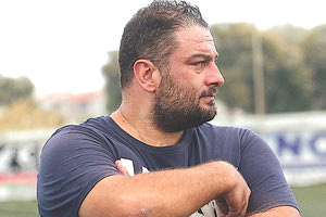 Ο τεχνικός των γυναικών του ΟΦΗ Δημήτρης Χωματάς.