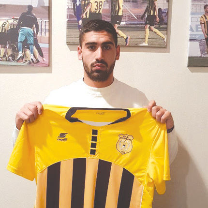 Ο Προβιδάκης με τη φανέλα του Εργοτέλη