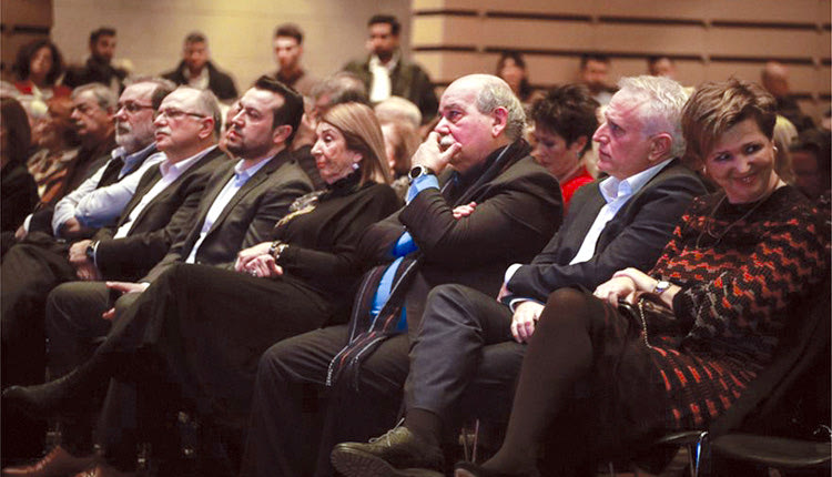 Με τη συμμετοχή στελεχών της Αριστεράς, της Κεντροαριστεράς, πρώην στελεχών του ΠΑΣΟΚ και της ΔΗΜΑΡ, πραγματοποιήθηκε χθες το βράδυ στο Μέγαρο Μουσικής ειδική εκδήλωση με τίτλο «Το στοίχημα της Συμφωνίας των Πρεσπών».