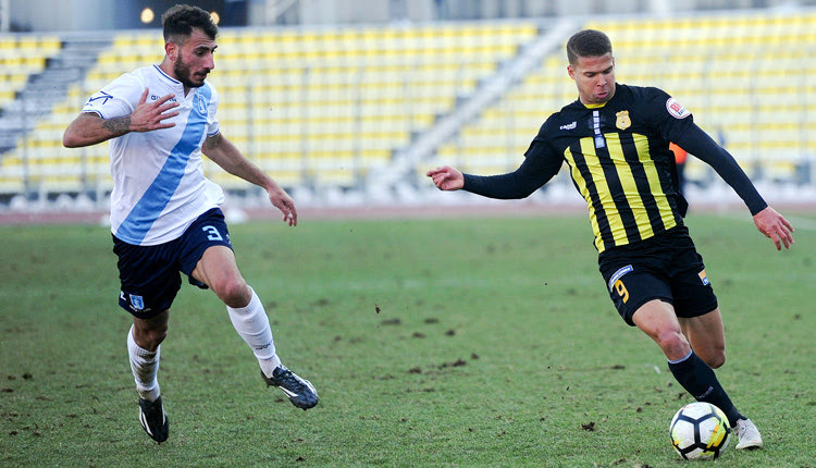 Ο Έφορντ (δεξιά) δεν κατάφερε να σκοράρει στο χθεσινό ματς