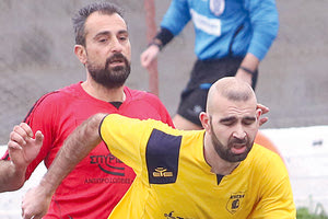 Ο Φραγκιαδάκης του Δία σε φάση από το παιχνίδι με τις Ελπίδες