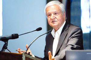 ο ομότιμος καθηγητής Προληπτικής Ιατρικής και Διατροφής του Πανεπιστημίου Κρήτης Αντώνης Καφάτος