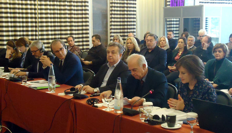 Στο πλαίσιο της συνάντησης εργασίας για τις νησιωτικές περιφέρειες στο Ηράκλειο ο περιφερειάρχης Κρήτης κ. Αρναουτάκης