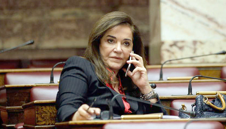 η Ντόρα Μπακογιάννη 