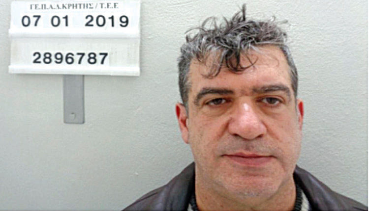 O 57χρονος καθηγητής φροντιστηρίου στα Χανιά, ο οποίος κατηγορείται ότι ασελγούσε σε μαθήτριές του
