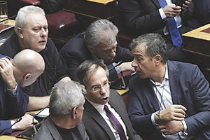 στην Κοινοβουλευτική Ομάδα του Ποταμιού