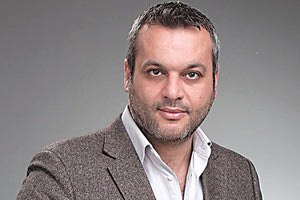 ο Χάρης Μαμουλάκης