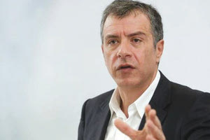 ο Σταύρος Θεοδωράκης