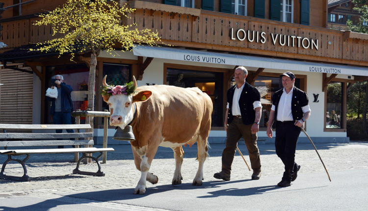 Εκεί έχουν συγκεντρωθεί όλα τα ηχηρά ονόματα του παγκόσμιου εμπορίου 