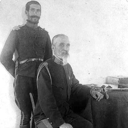 Ο στρατηγός Τιμολέων Βάσσος με τον γιο του