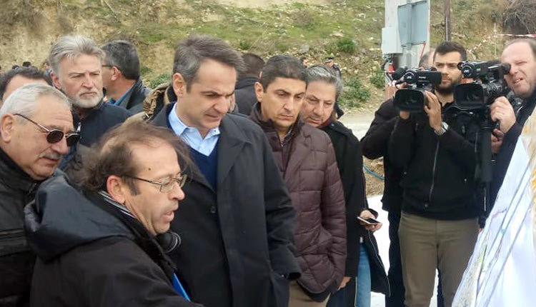 Πρώτος σταθμός στην περιοδεία του κ. Μητσοτάκη το Σάββατο ήταν το μεγάλο εργοτάξιο που βρίσκεται σε εξέλιξη για την οδική σύνδεση του Ηρακλείου με τη Μεσσαρά