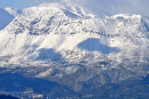 Σχεδόν ένα μέτρο χιόνι στα βουνά της Κρήτης