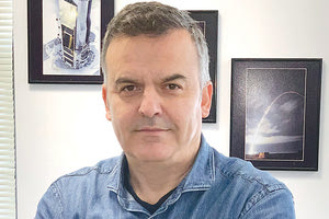 Ο Bασίλης Χαρμανδάρης