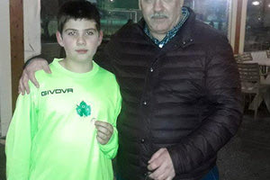 Ο κ. Λέλεκας με αθλητή που κέρδισε φλουρί