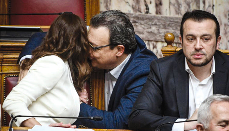 Θερμό το κλίμα μεταξύ της Κατερίνας Νοτοπούλου και του Σωκράτη Φάμελλου