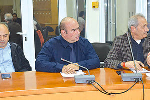 η σύσκεψη που συγκάλεσε ο πρόεδρος της Δαμάστας Αντώνης Παπαδάκης με τους παράγοντες των σωματείων του Δήμου Μαλεβιζίου, με θέμα τη δημιουργία μιας ενιαίας ομάδας