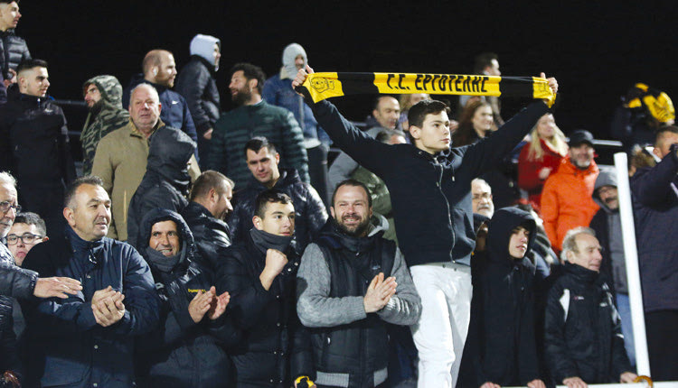 Την ευτυχία της ιστορικής πρόκρισης βίωσαν οι φίλαθλοι του Εργοτέλη που