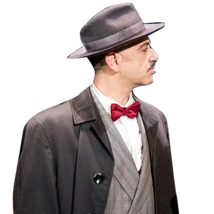 Ο ΣΚΗΝΟΘΕΤΗΣ ΤΗΣ ΠΑΡΑΣΤΑΣΗΣ ΤΟΥ ΔΗΠΕΘΕΚ “SINΕΝΟΧΗ” ΧΡΗΣΤΟΣ ΡΑΧΙΩΤΗΣ 