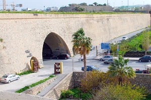 τα τείχη της πόλης