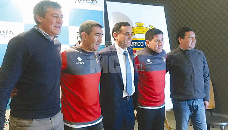 Βέρα και Ίσις στην παρουσίαση της Κουρίκο, την οποία άφησαν για χάρη του ΟΦΗ