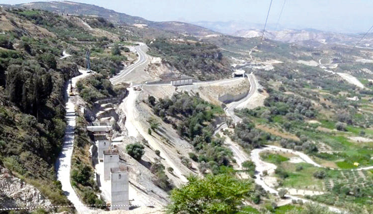 δρόμοw της Μεσσαράς στο ύψος του Πανασού