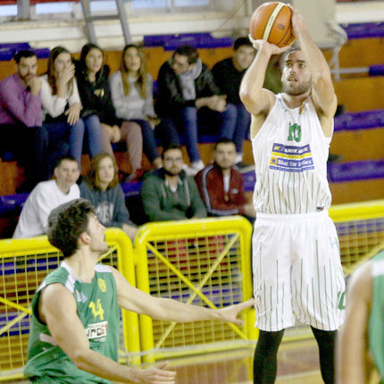 Ο Γρύλλης πέτυχε 10 πόντους στο χθεσινό ματς του Δειλινού 