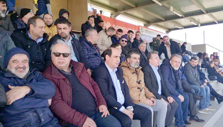 Γιούχτας κόσμος στον αγώνα με την Παλαιόχωρα