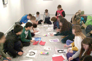 Μαθητές στη Δημοτική Πινακοθήκη Μαλεβιζίου «Μπότης Θαλασσινός»