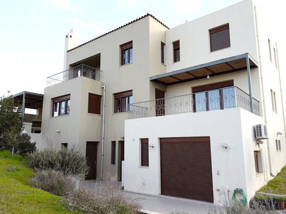 Ανταλλάσσουν εξοχική μεζονέτα με διαμέρισμα στην πόλη