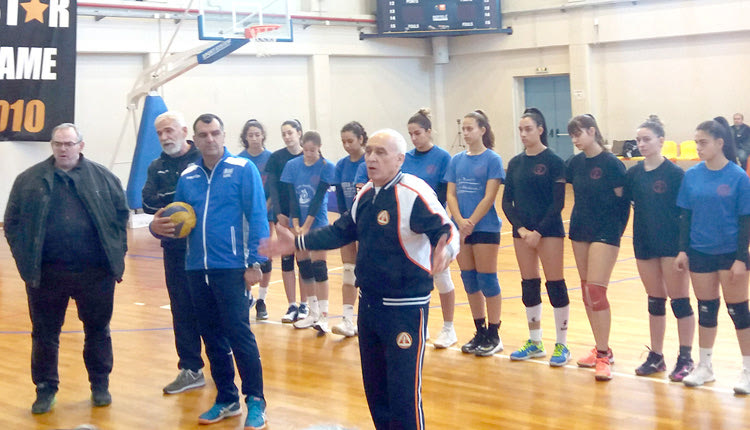 Πολύτιμες πληροφορίες μετέδωσε ο κ. Νέμετς στους Κρητικούς προπονητές βόλεϊ