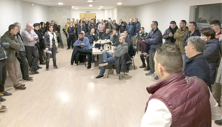 Κατάληψη στο Μηχανολογικό για την “ομηρεία” οι υποψήφιοι οδηγοί