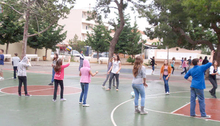 Μαθητές στην αυτή σχολείου