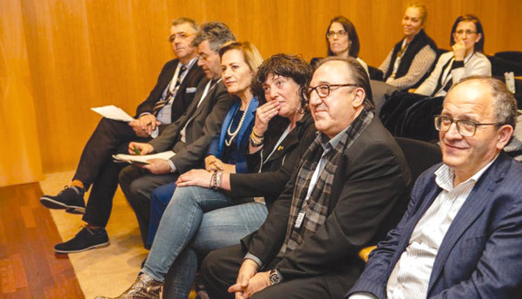 Η Περιφέρεια Κρήτης συμμετείχε, προσκεκλημένη της Περιφέρειας Καταλονίας, σε σειρά εκδηλώσεων αναφορικά με τα ευρωπαϊκά σήματα ποιότητας και τα περιφερειακά εμπορικά σήματα.
