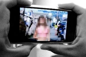 πορνογραφικό υλικό