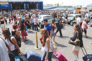 Πάνω 18,3% οι ταξιδιωτικές εισπράξεις του Οκτωβρίου