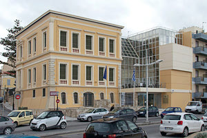 στον κήπο του Ιστορικού Μουσείου Κρήτης