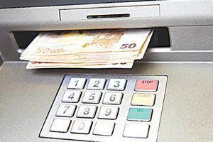 λεφτά από το ΑΤΜ